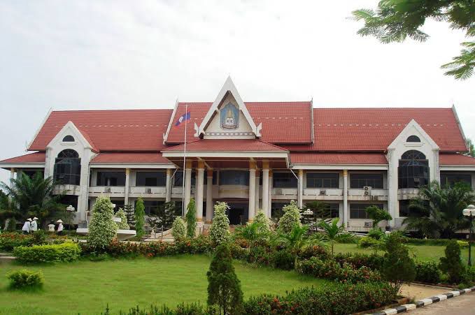 International School Of LOAS & Business College